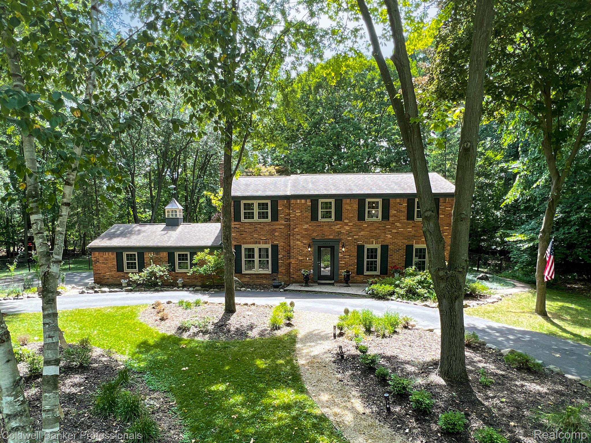 4972 Arrowhead Road West Bloomfield, MI 48323 - Photo 1 of 76 Gallery Image 1