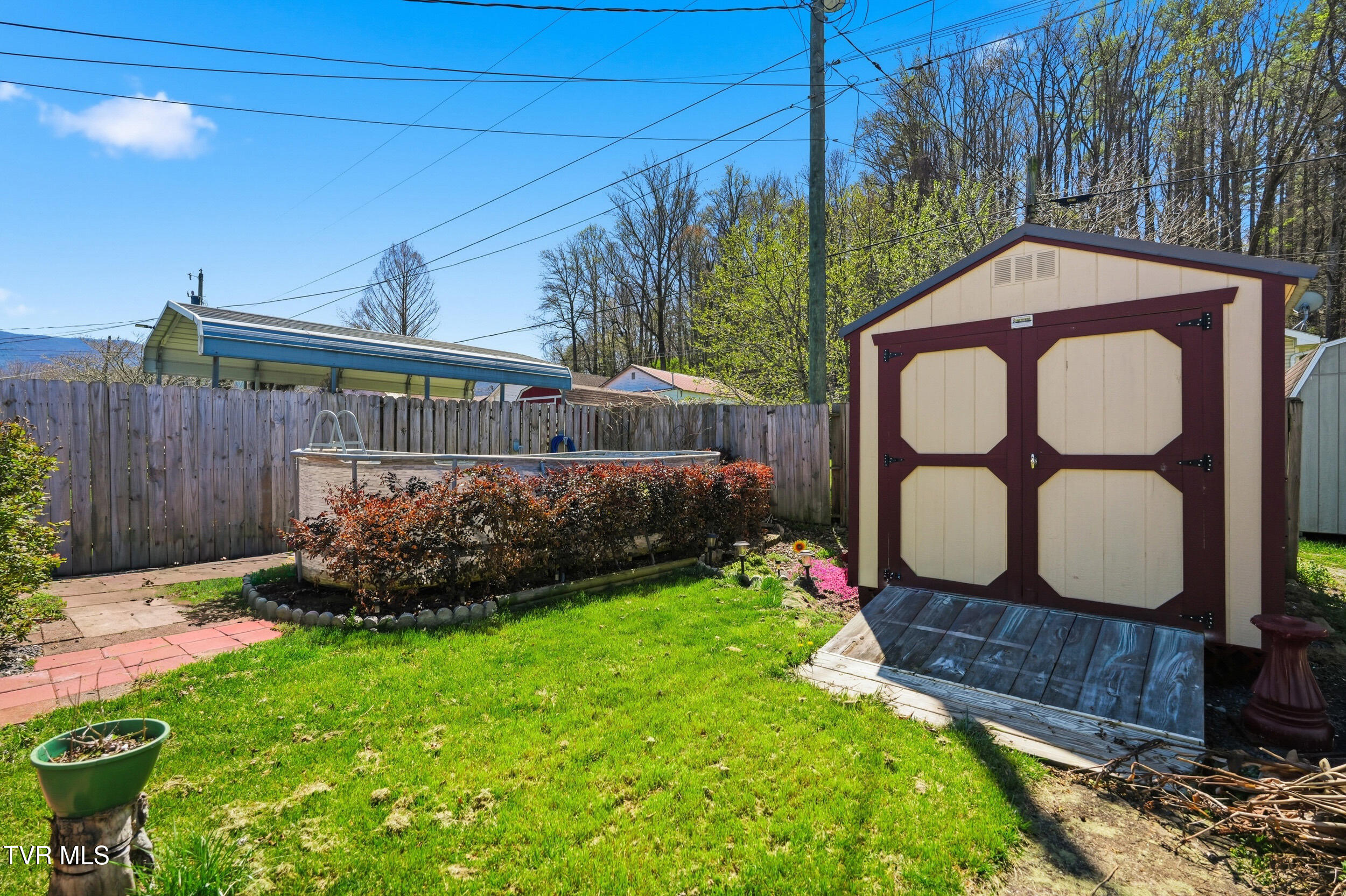418 Opekiska Street Erwin, TN 37650 - Photo 31 of 31 32_418 opekiska st-32