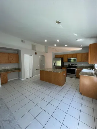 $2,300 | 7445 Tower Bridge Drive, Wesley Chapel, FL 33545