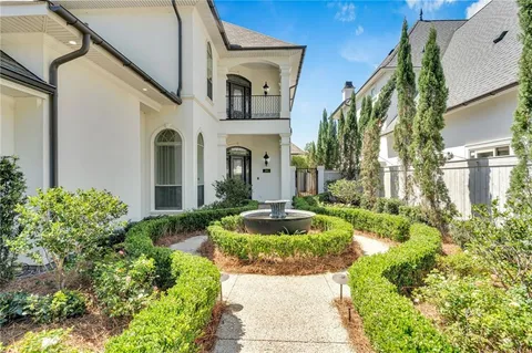 $899,900 | 21013 Waterfront E Drive, Maurepas, LA 70449