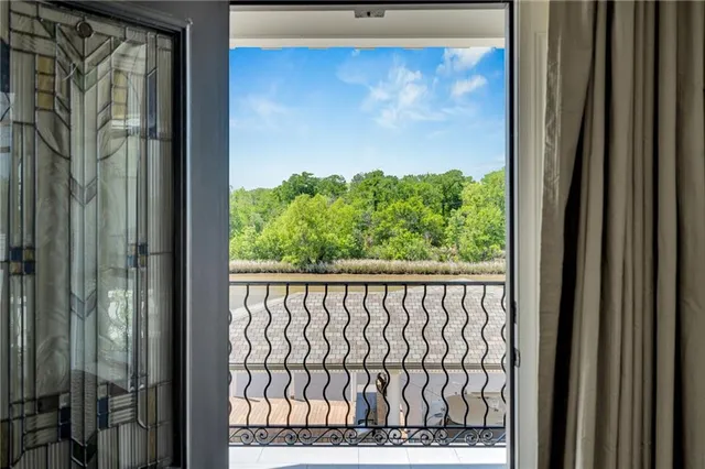 $899,900 | 21013 Waterfront E Drive, Maurepas, LA 70449