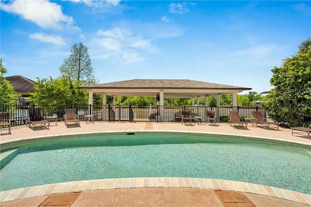 $899,900 | 21013 Waterfront E Drive, Maurepas, LA 70449