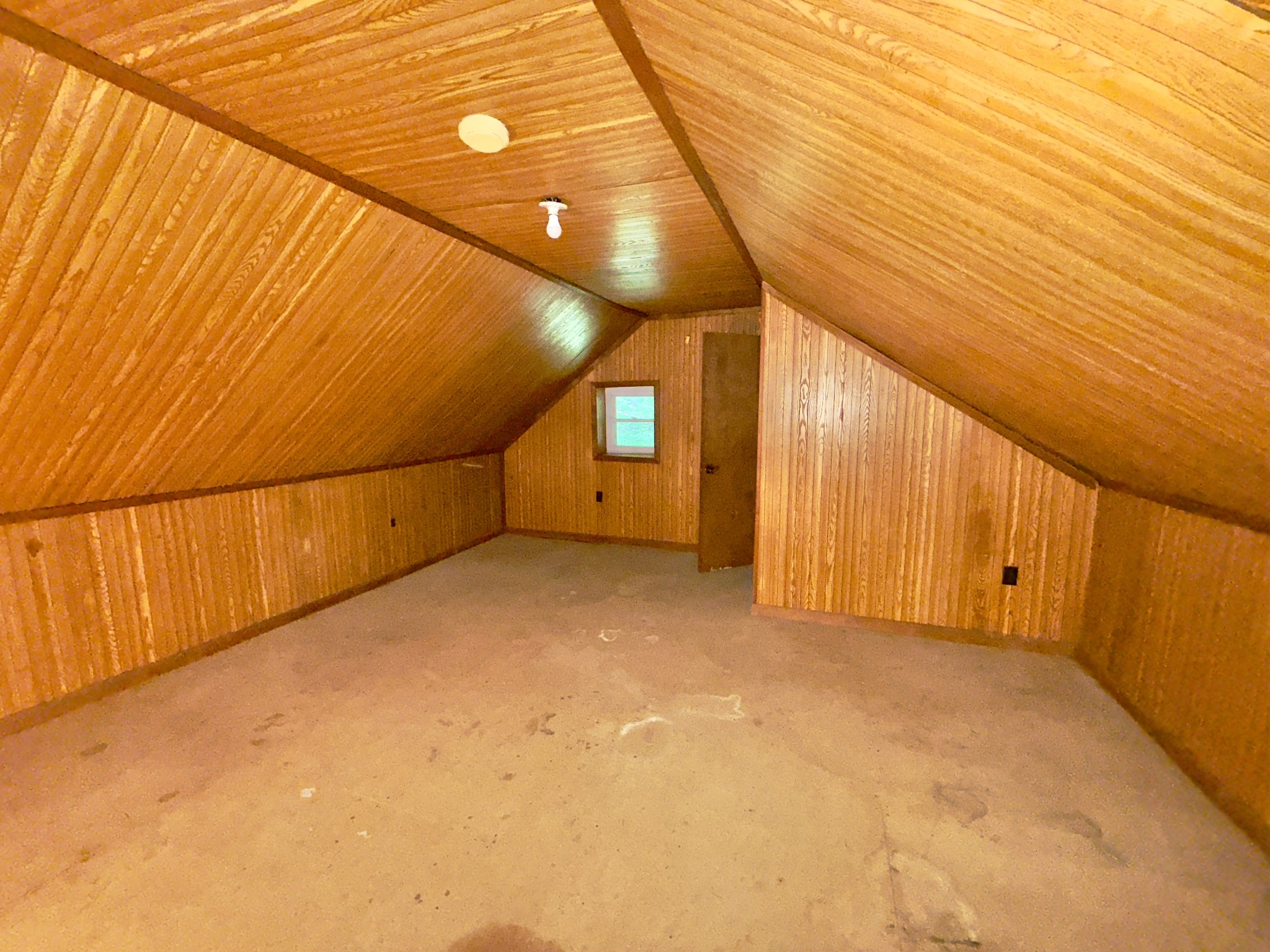 546 Womack Hollow Road Liberty, TN 37095 - Photo 35 of 43 a view of an empty room