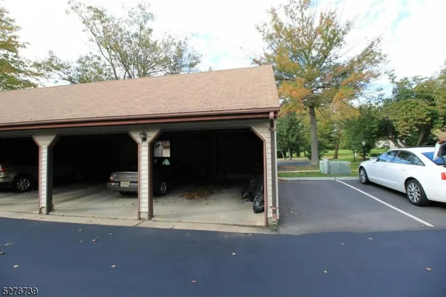 $2,500 | 3C John Adams Court, Monroe Township, NJ 08831