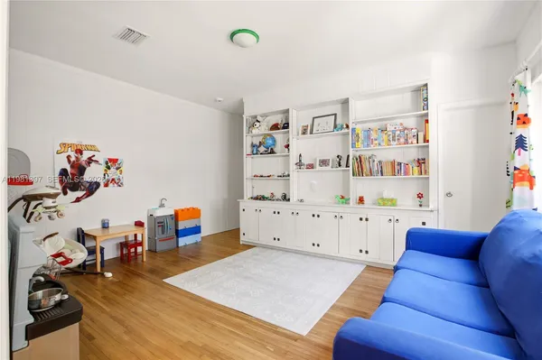 $3,349,999 | 2111 Alhambra Circle, Coral Gables, FL 33134