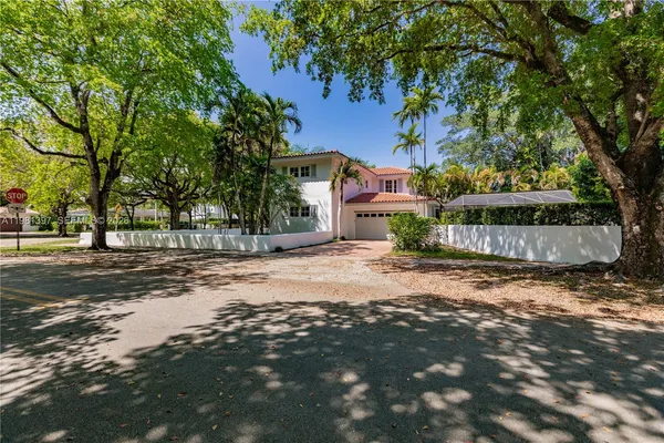 $3,349,999 | 2111 Alhambra Circle, Coral Gables, FL 33134