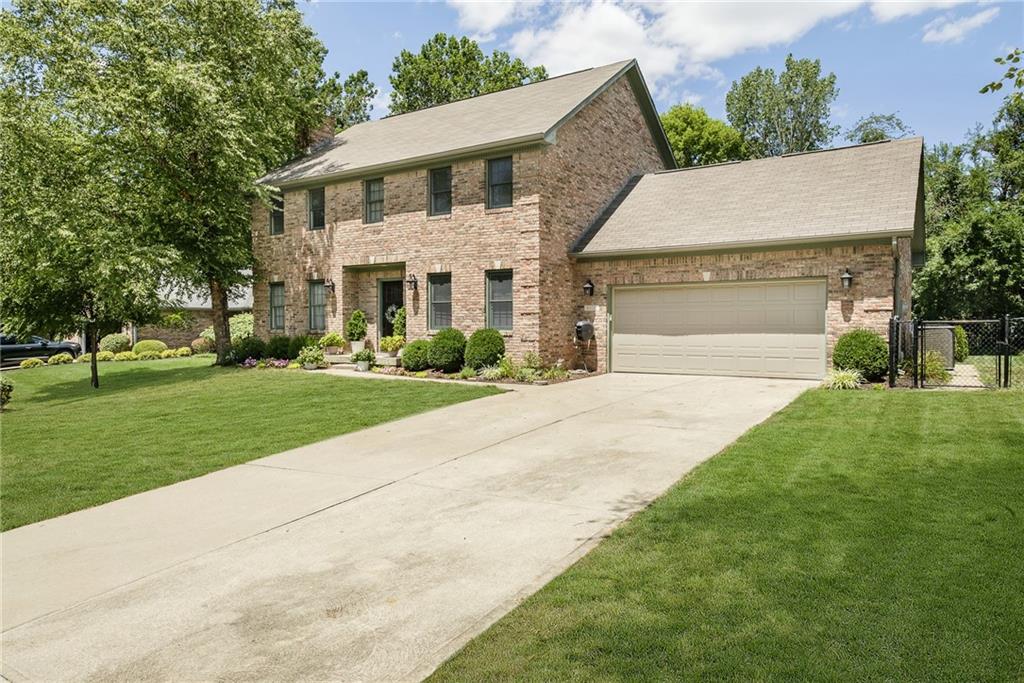 4426 Moss Ridge Lane Indianapolis, IN 46237 - Photo 3 of 39 Gallery Image 3
