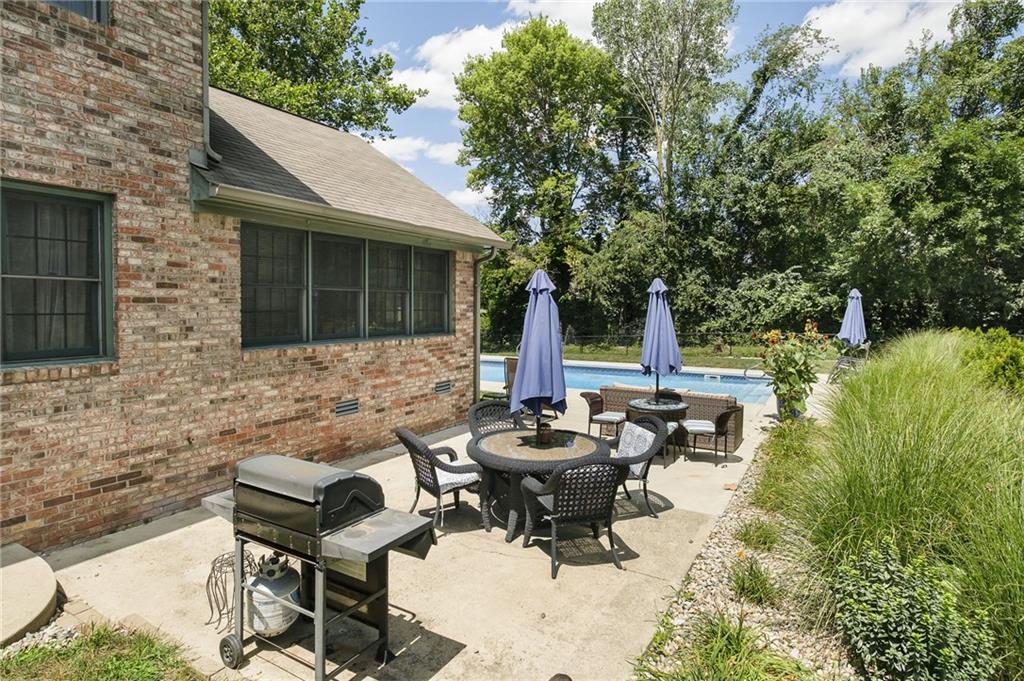 4426 Moss Ridge Lane Indianapolis, IN 46237 - Photo 31 of 39 Gallery Image 31