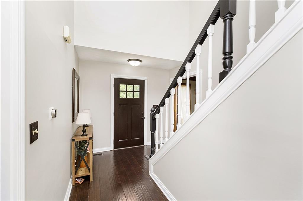 4426 Moss Ridge Lane Indianapolis, IN 46237 - Photo 5 of 39 Gallery Image 5