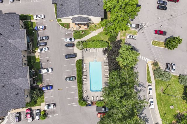 $335,000 | 4425 Westlawn Drive, Unit C306, Nashville, TN 37209