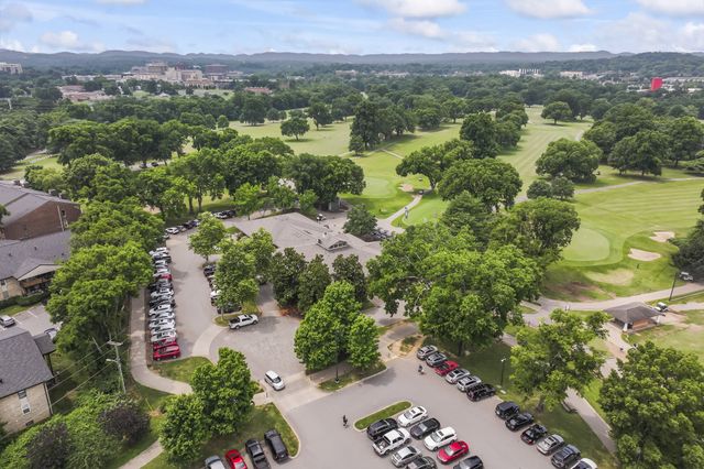 $335,000 | 4425 Westlawn Drive, Unit C306, Nashville, TN 37209