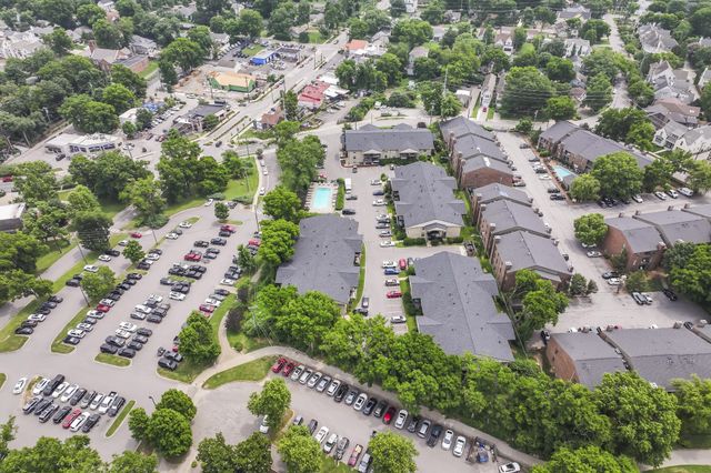 $335,000 | 4425 Westlawn Drive, Unit C306, Nashville, TN 37209