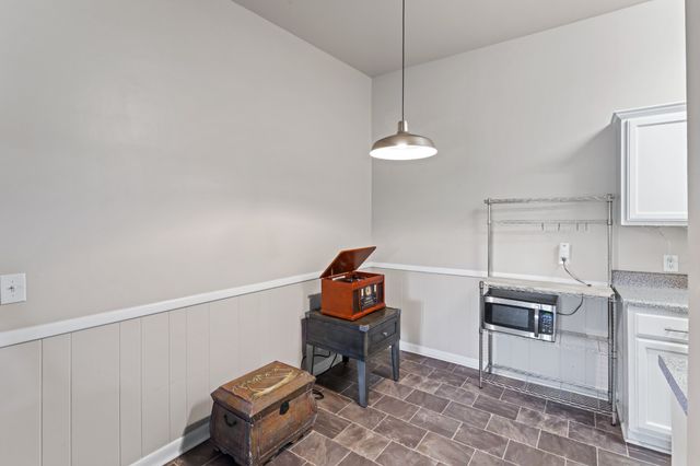 $335,000 | 4425 Westlawn Drive, Unit C306, Nashville, TN 37209