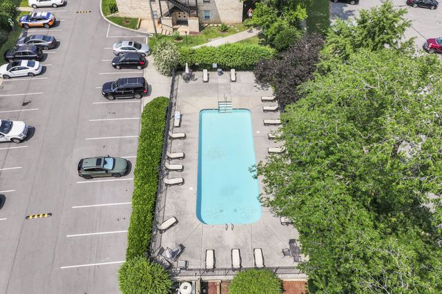 $335,000 | 4425 Westlawn Drive, Unit C306, Nashville, TN 37209