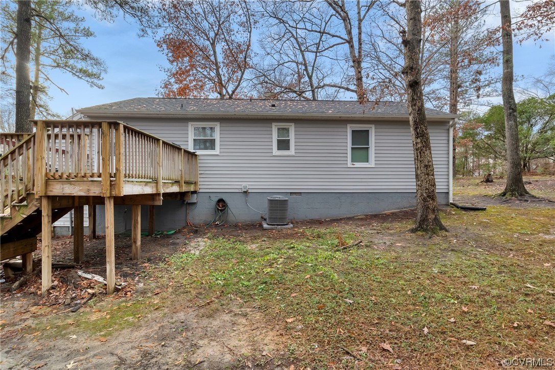 4211 Bridgewood Road Midlothian, VA 23112 - Photo 23 of 27 a view of a house with a yard