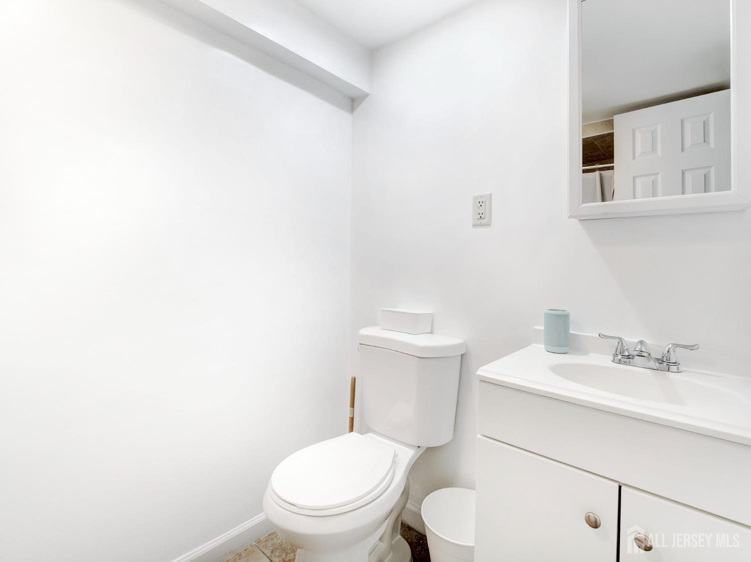 451 Burroughs Terrace Union, NJ 07083 - Photo 16 of 22
