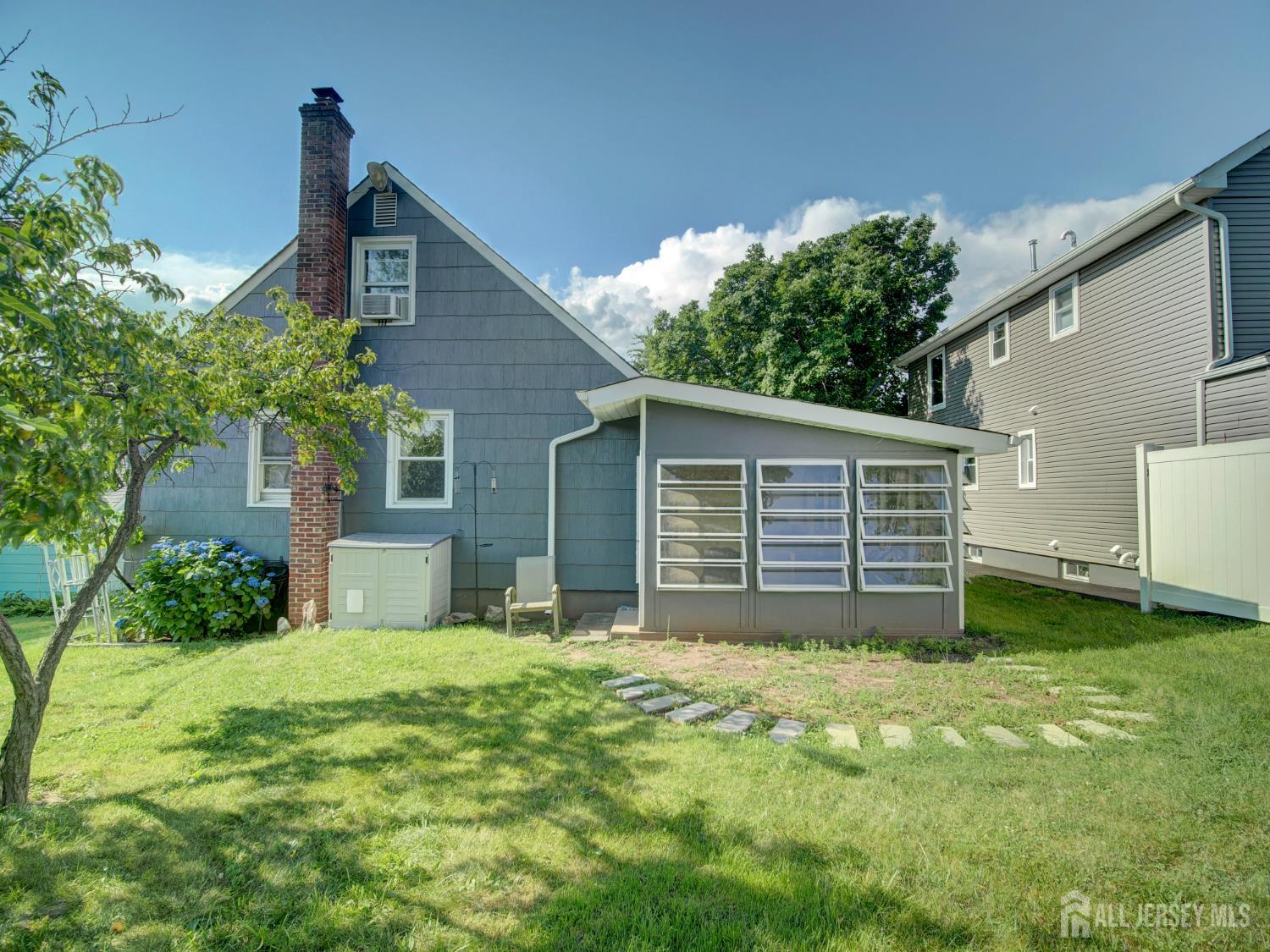 451 Burroughs Terrace Union, NJ 07083 - Photo 20 of 22