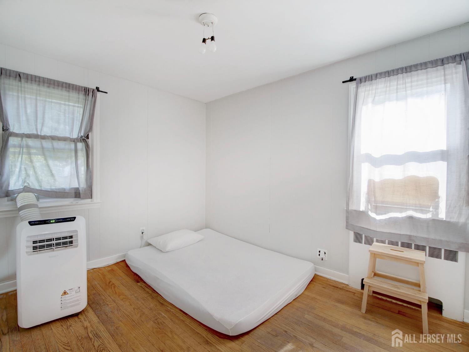 451 Burroughs Terrace Union, NJ 07083 - Photo 10 of 22