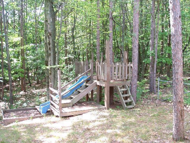 4526 Lakeshore Road Manistee, MI 49660 - Photo 15 of 20 Additional Photo