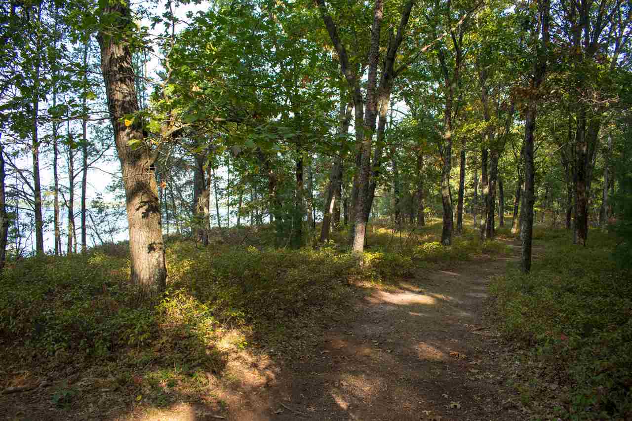 N7109 Timber Rdg Lane Mauston, WI 53948 - Photo 9 of 13