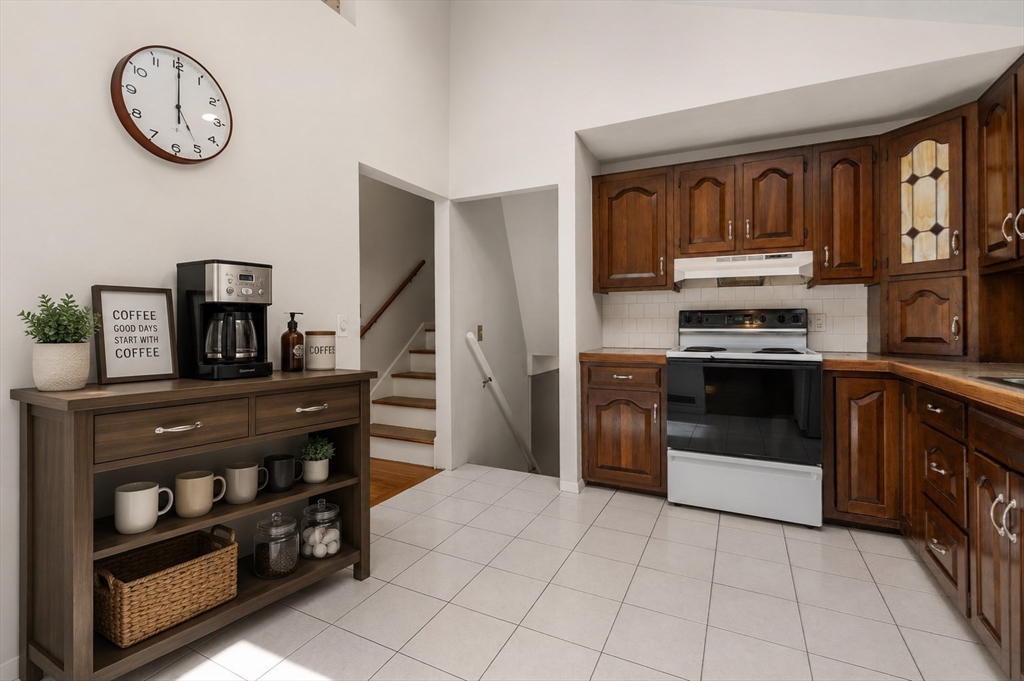153 Pratts Mill Road Sudbury, MA 01776 - Photo 7 of 38