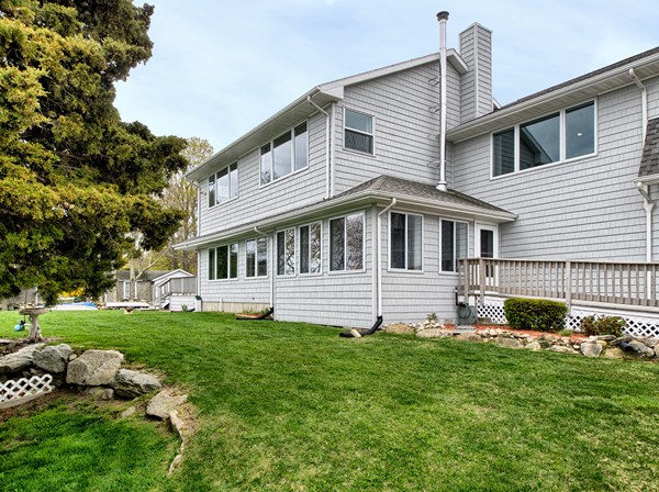 41 David Road Westport, MA 02790 - Photo 8 of 17 Gallery Image 8