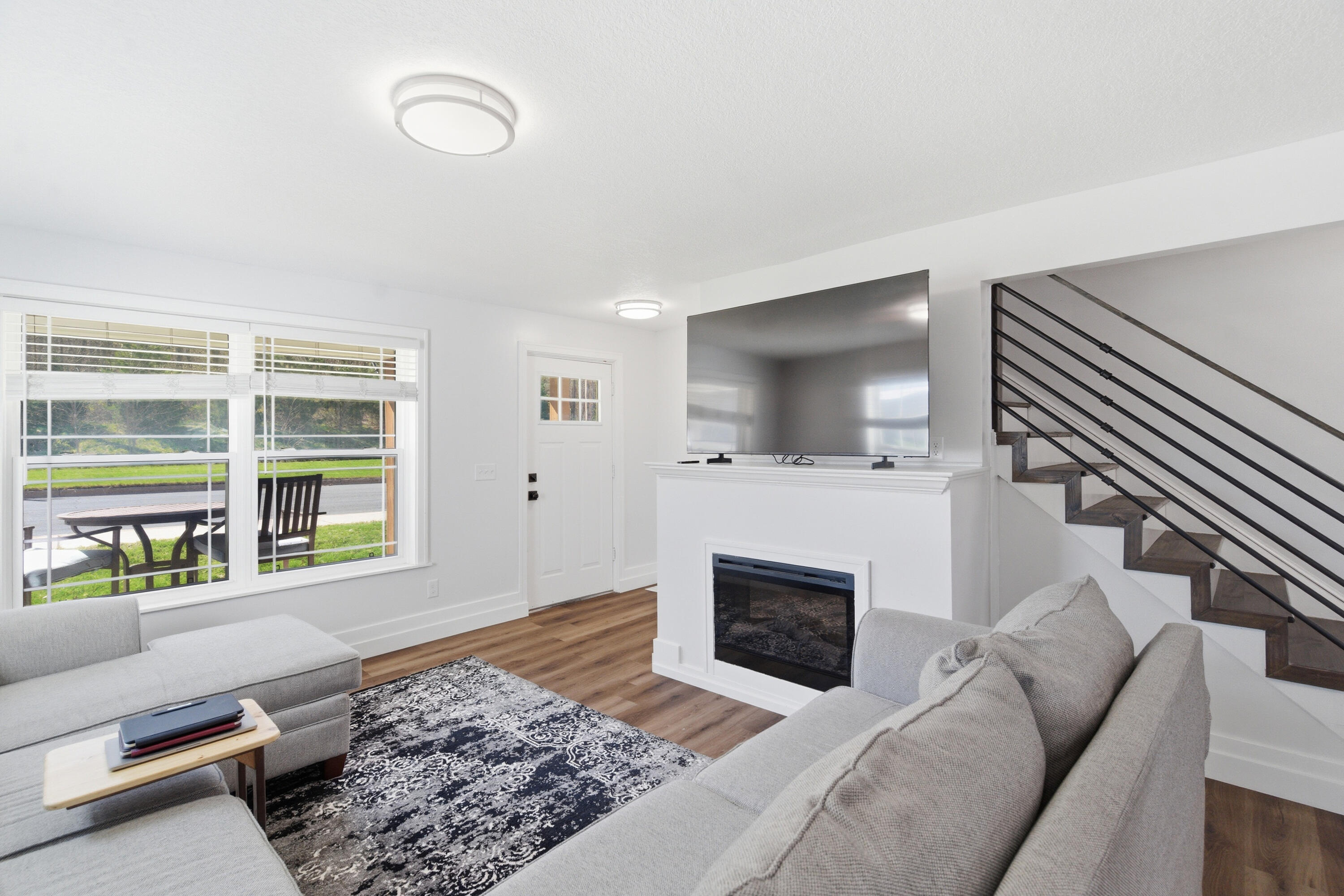 24340 Front Street Mattawan, MI 49071 - Photo 5 of 32 DSC08984