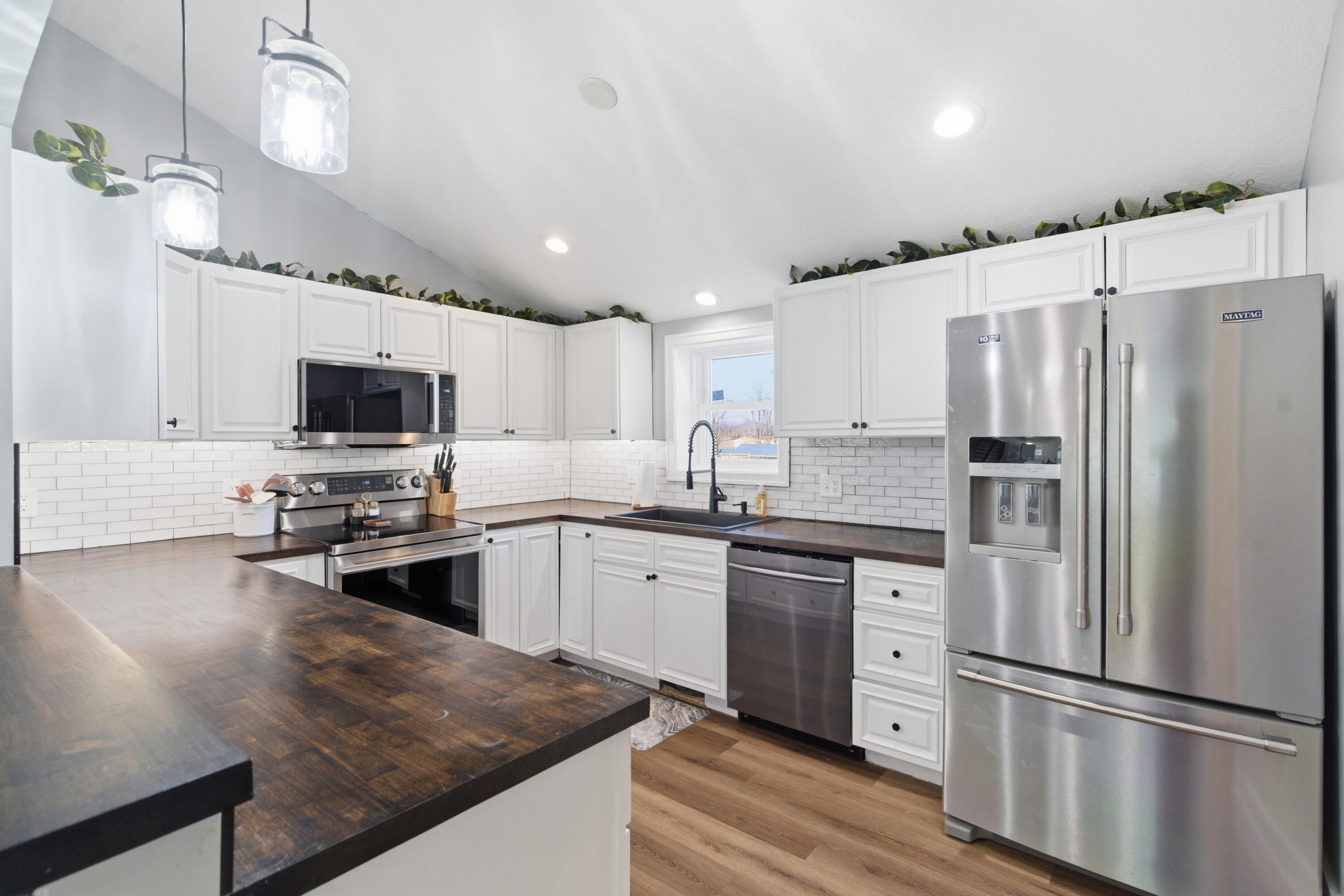 24340 Front Street Mattawan, MI 49071 - Photo 10 of 32 DSC08996