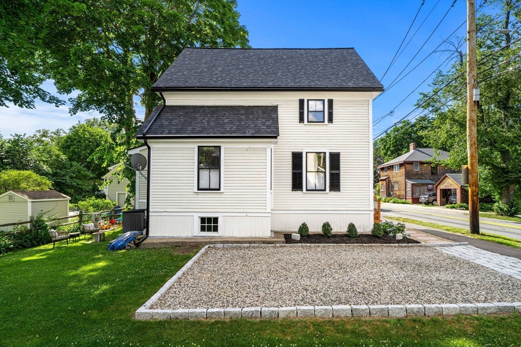3 Argilla Road Ipswich, MA 01938 - Photo 4 of 33