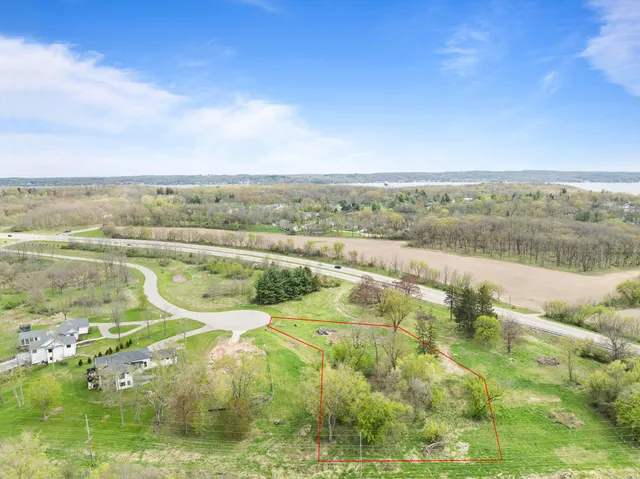 $250,000 | Lt2 Lakeview Drive, Geneva, WI 53147