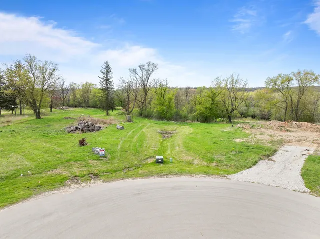 $250,000 | Lt2 Lakeview Drive, Geneva, WI 53147