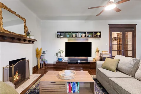 $475,000 | 4637 North Paulina Street, Unit 1N, Chicago, IL 60640