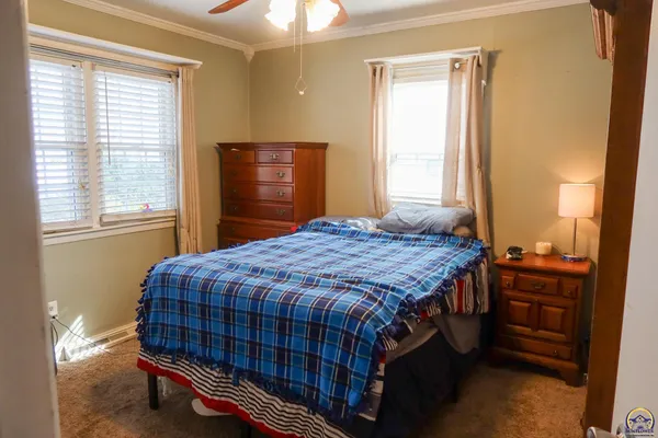 $329,500 | 2021 Morningside Drive, Emporia, KS 66801