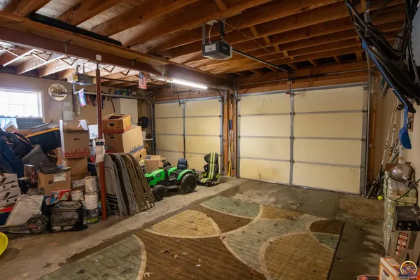 $329,500 | 2021 Morningside Drive, Emporia, KS 66801