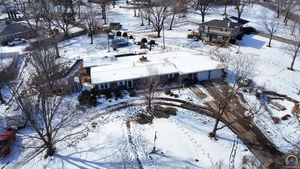 $329,500 | 2021 Morningside Drive, Emporia, KS 66801