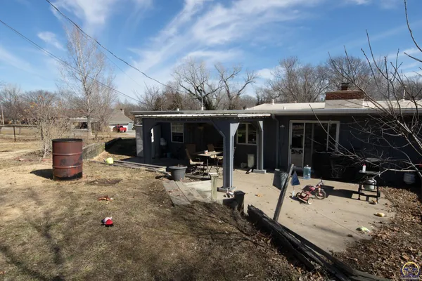 $329,500 | 2021 Morningside Drive, Emporia, KS 66801