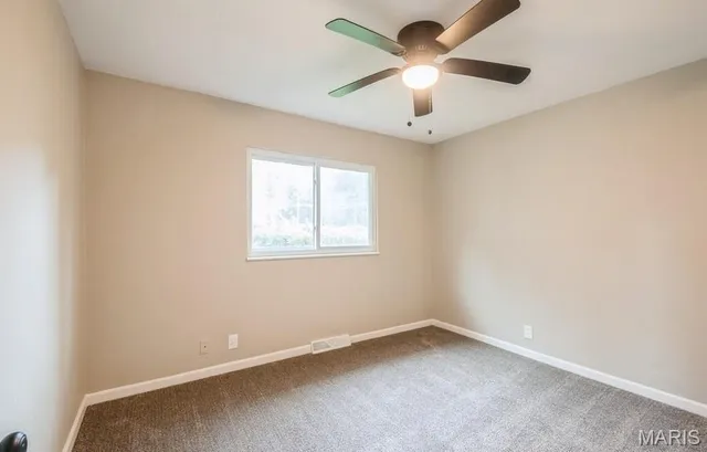 $209,000 | 4 Dixie, Fenton, MO 63026