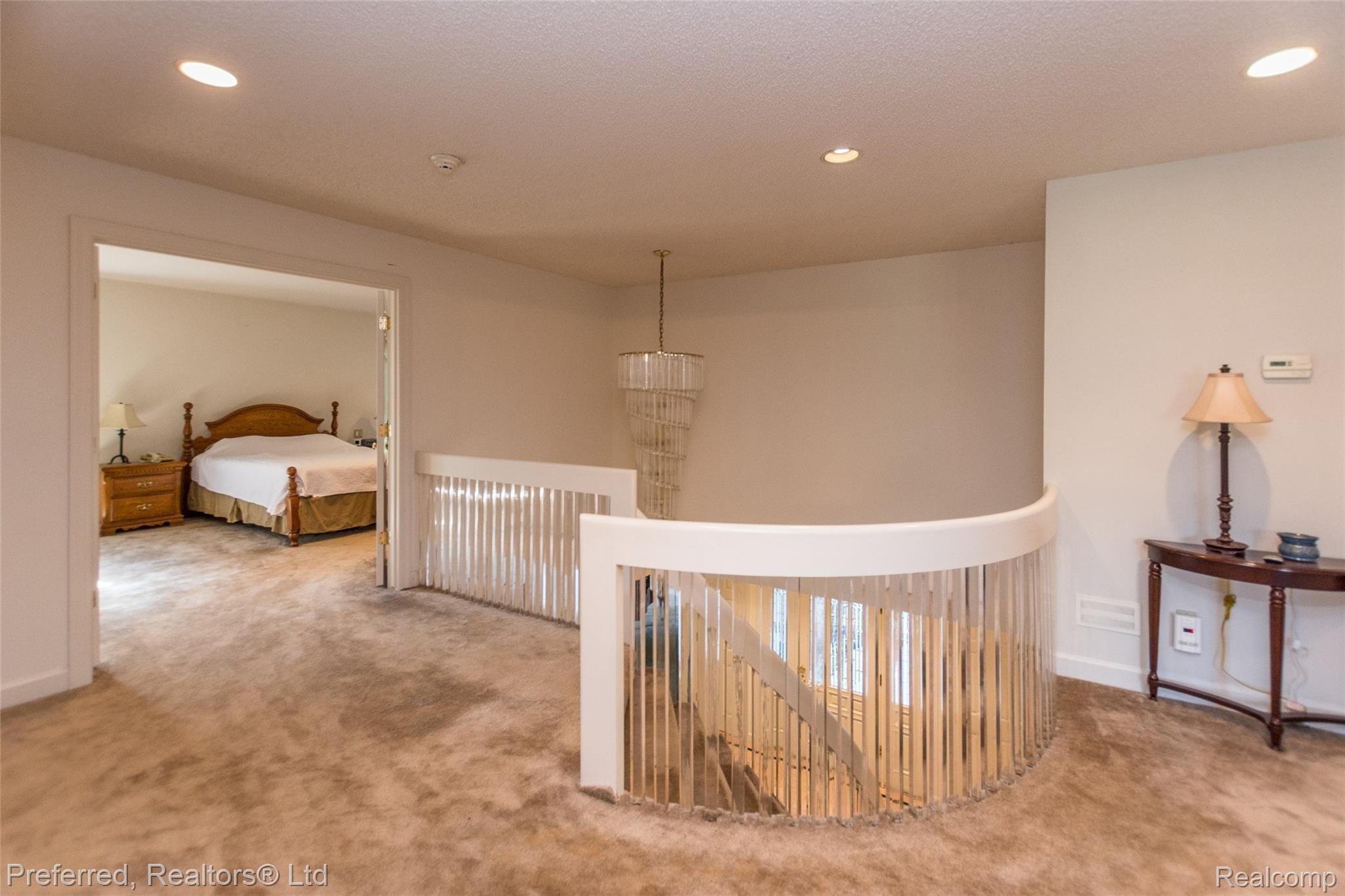 34015 Lyncroft Street Farmington, MI 48331 - Photo 20 of 34 DSC_3096.jpg