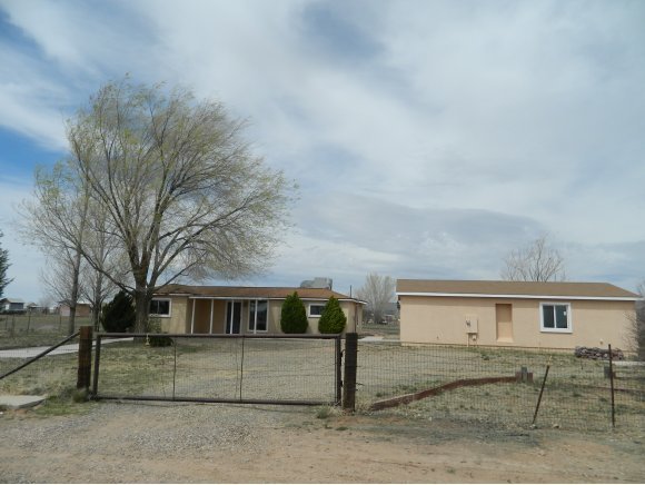 1550 Ranch House Road Paulden, AZ 86334 - Photo 24 of 24 a front view of a house with a yard