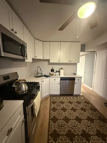 $1,800 | 1498 East Ports O Call Drive, Unit 2S, Palatine, IL 60074