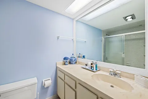 $260,000 | 808 Cypress Boulevard, Unit 206, Pompano Beach, FL 33069