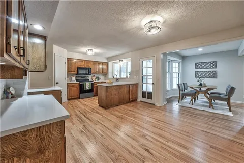 $464,900 | 14509 South Summertree Lane, Olathe, KS 66062