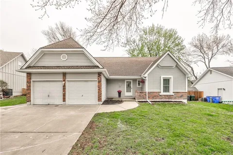 $464,900 | 14509 South Summertree Lane, Olathe, KS 66062