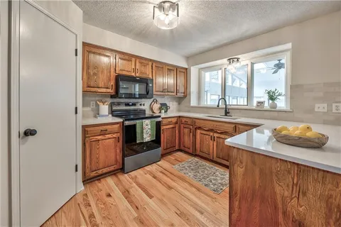 $464,900 | 14509 South Summertree Lane, Olathe, KS 66062