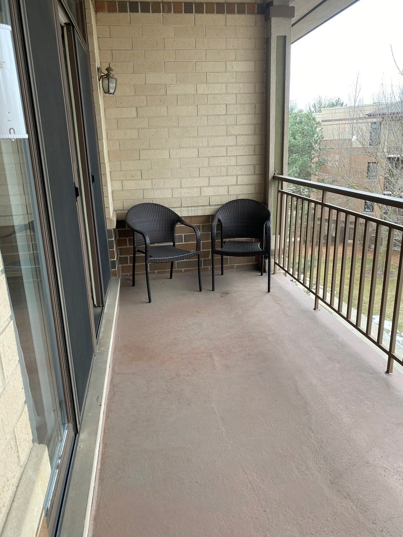 9220 East Prairie Road, Unit 401 Evanston, IL 60203 - Photo 10 of 10