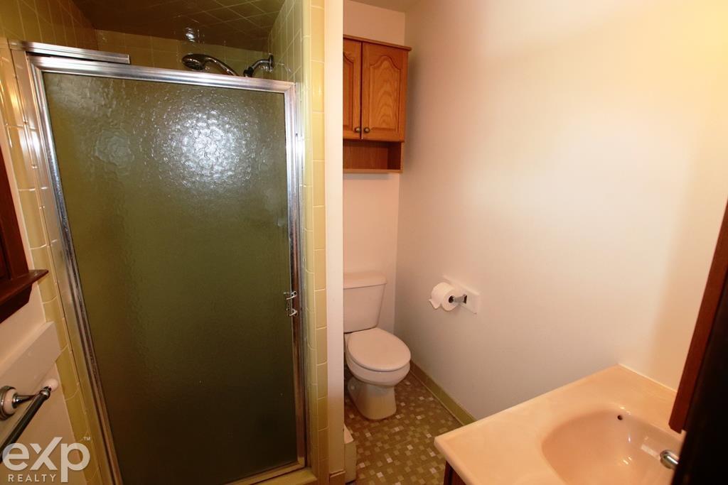 60 Riverside Drive Mount Clemens, MI 48043 - Photo 12 of 24 50199718-b074cad2-c1f7-4c5c-a70e-840dd8a16bb2.JPG