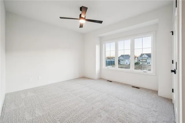 $564,950 | 2152 Black Walnut Drive, Liberty, MO 64068