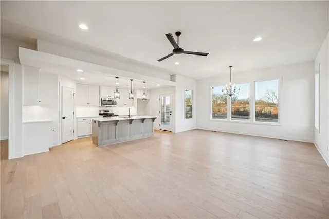 $564,950 | 2152 Black Walnut Drive, Liberty, MO 64068