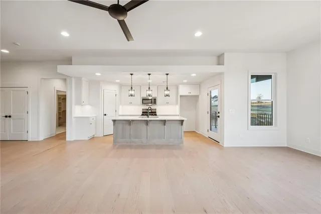 $564,950 | 2152 Black Walnut Drive, Liberty, MO 64068