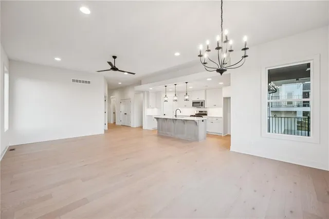 $564,950 | 2152 Black Walnut Drive, Liberty, MO 64068